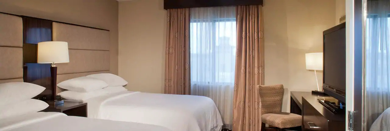 Embassy By Hilton Near The Galleria 4*