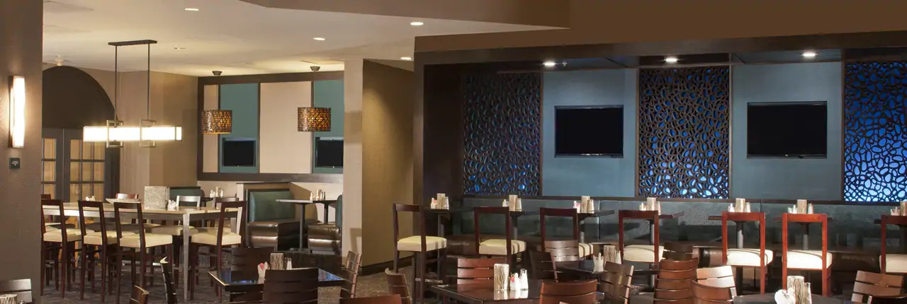 Hotel Embassy By Hilton Near The Galleria 4*